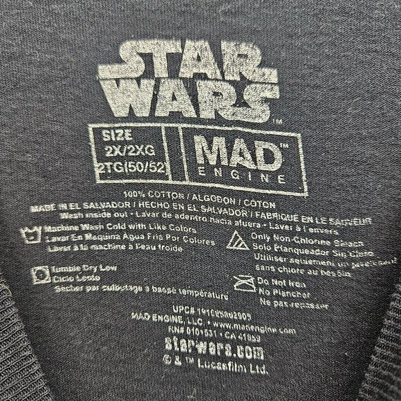 Star Wars Mandalorian Wanted Baby Yoda Tee 2X Black Soft Cotton Mad Engine Mens - Picture 3 of 5
